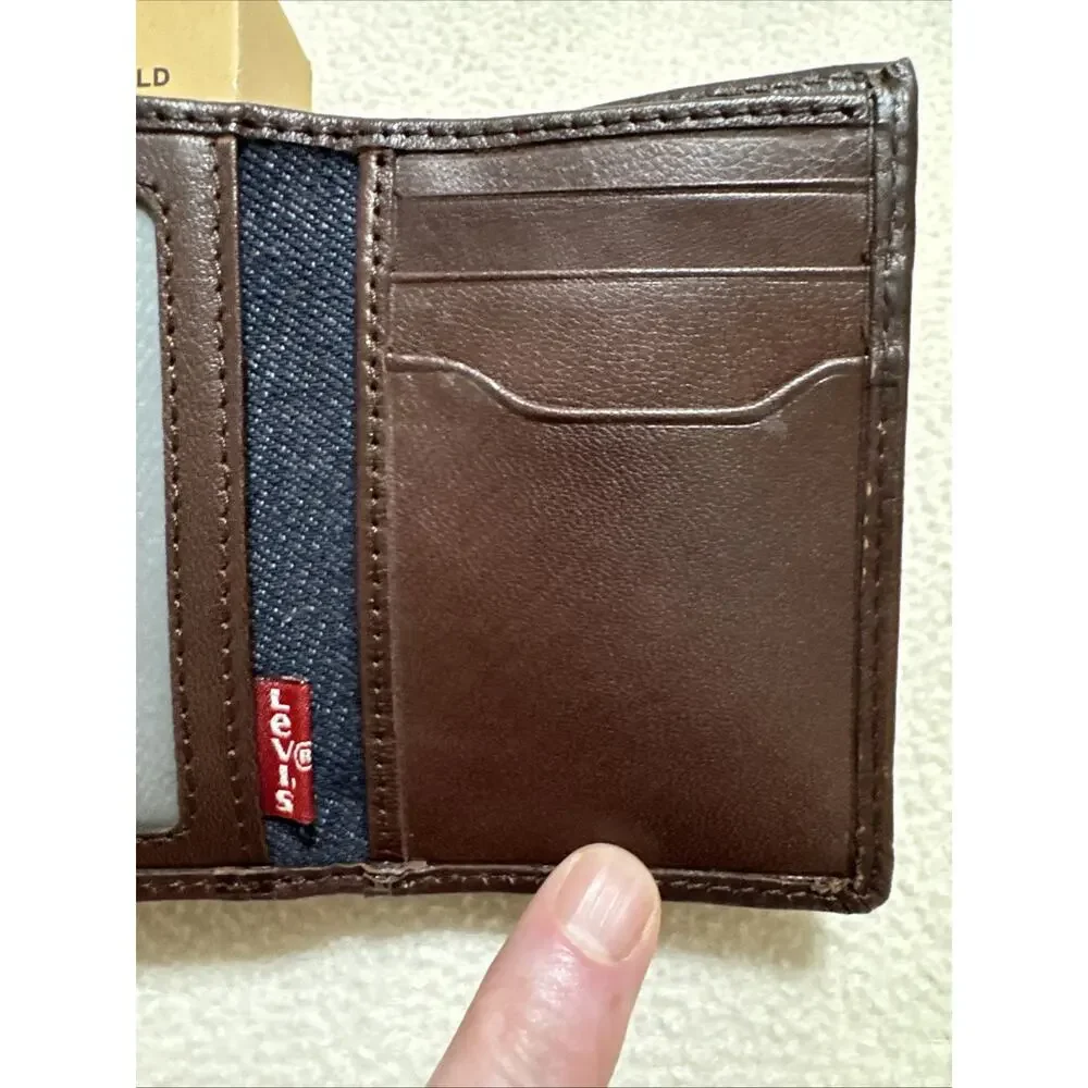 Levi's Mens Brown leather RFID Protection trifold wallet New With Tags